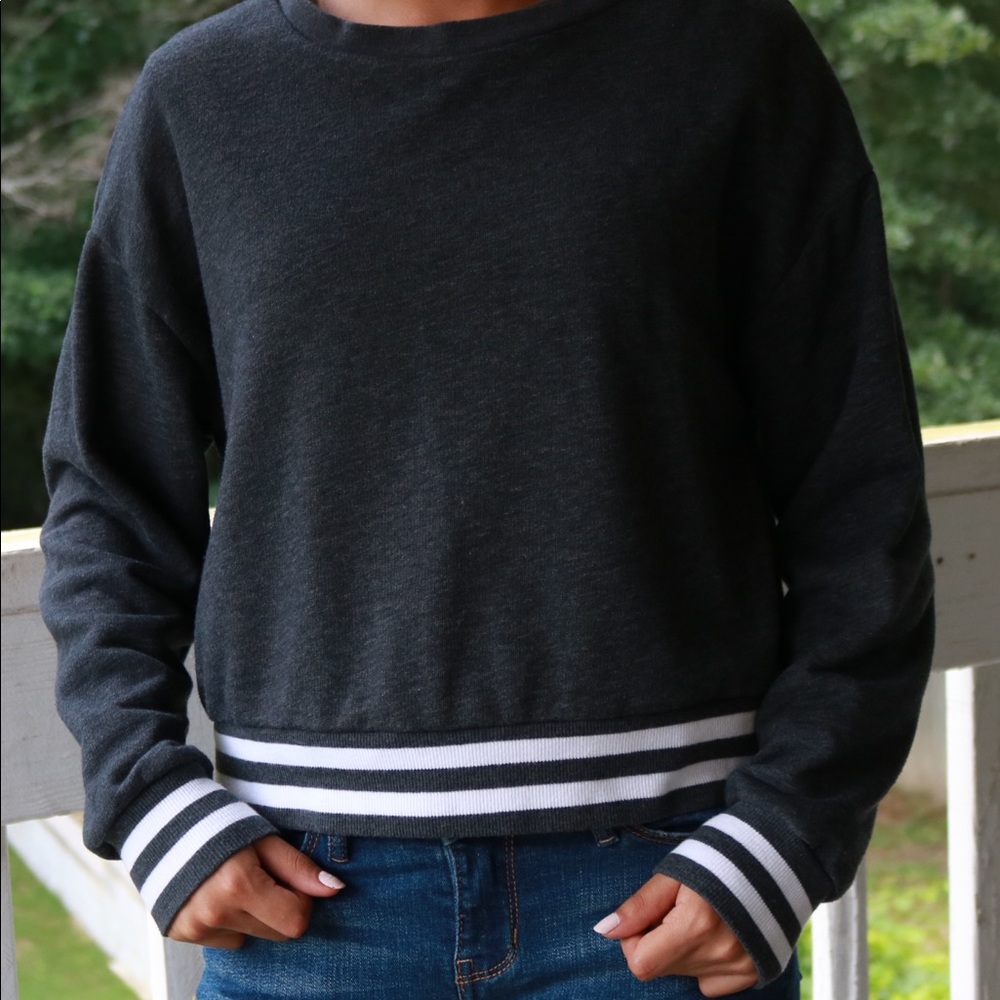 Gray crop top sweater